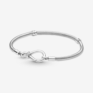 Pandora Moments Infinity Knot Snake Chain Bracelet Silber | 256RVBPLM