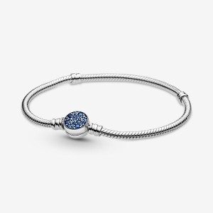 Pandora Moments Sparkling Blue Disc Clasp Snake Chain Bracelet Silber | 031XRCISH