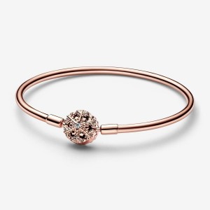 Pandora Moments Sparkling Snowflake Clasp Bangle Rosa Gold | 094TWLHSB