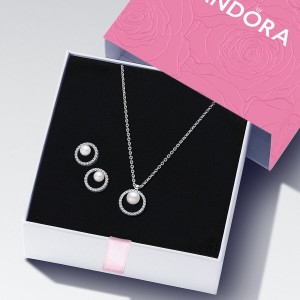 Pandora Pearl & Halo Jewelry Set Silber | 427YKHOMW