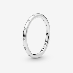 Pandora Simple Sparkling Band Ring Silber | 923VFDCOQ